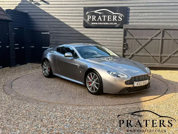 Aston Martin Vantage