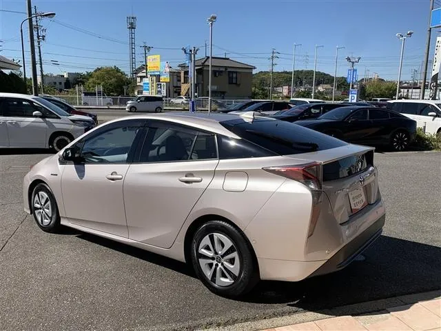 Toyota Prius 2016 photo 5