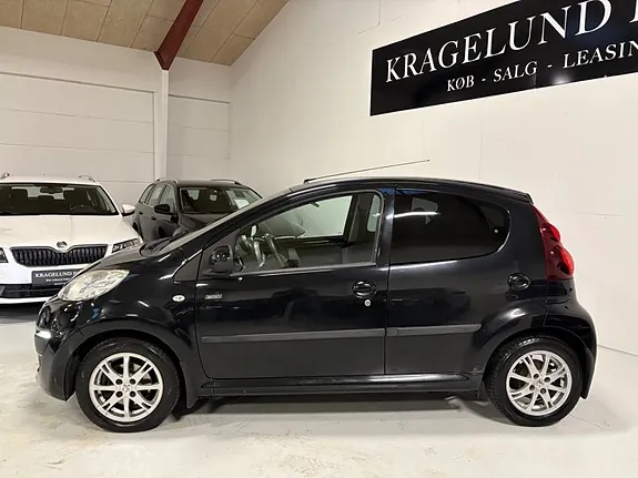 Peugeot 107 2007 photo 2