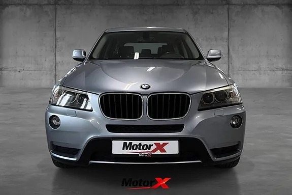BMW X3 2011 photo 2