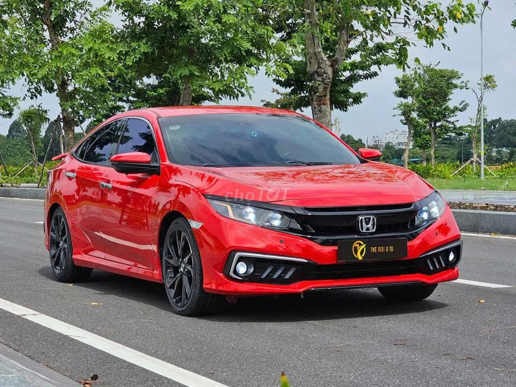 Honda Civic 2019 photo 3