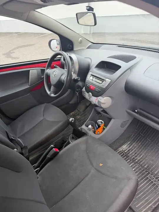 Toyota Aygo 2011 photo 3