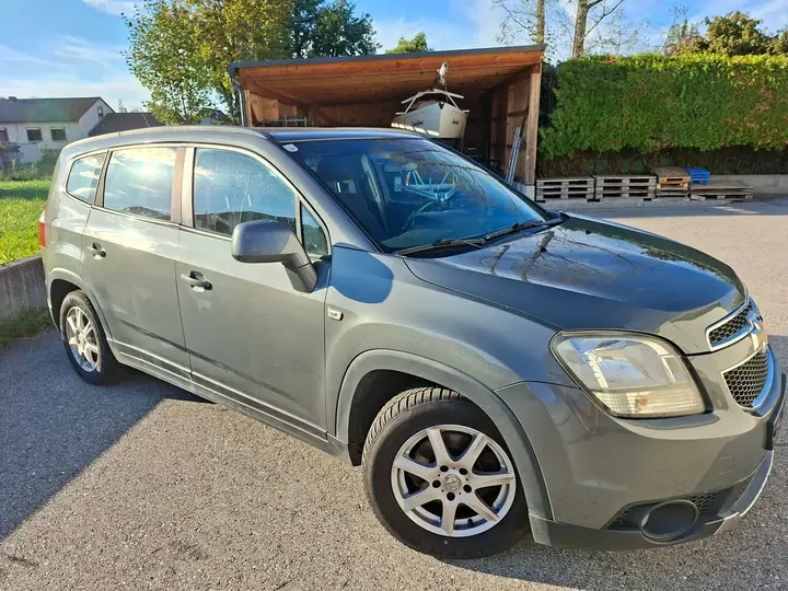 Chevrolet Orlando 2012 photo 3
