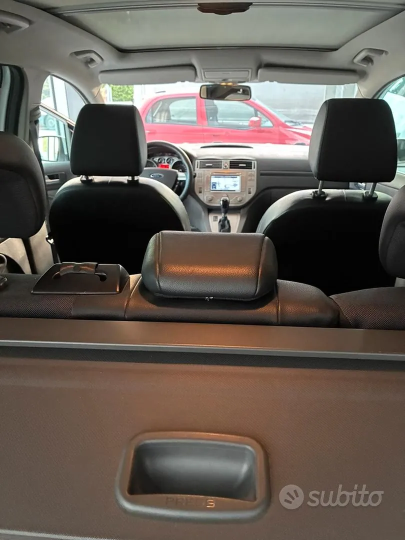 Ford Kuga 2011 photo 5