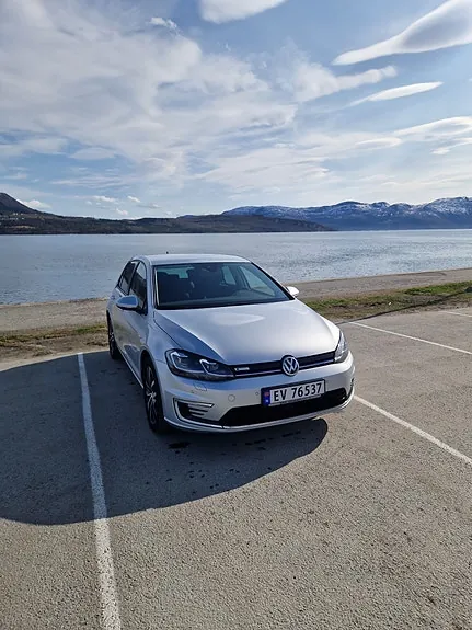 Volkswagen Golf 2019 photo 3