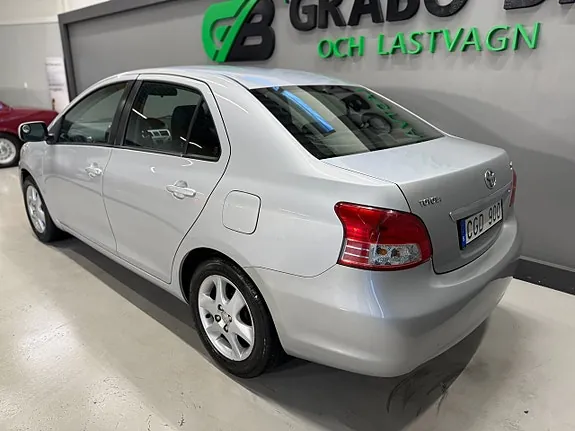 Toyota Yaris 2007 photo 3