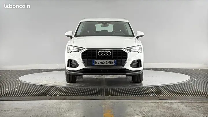 Audi Q3 2024 photo 2