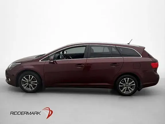 Toyota Avensis 2012 photo 5
