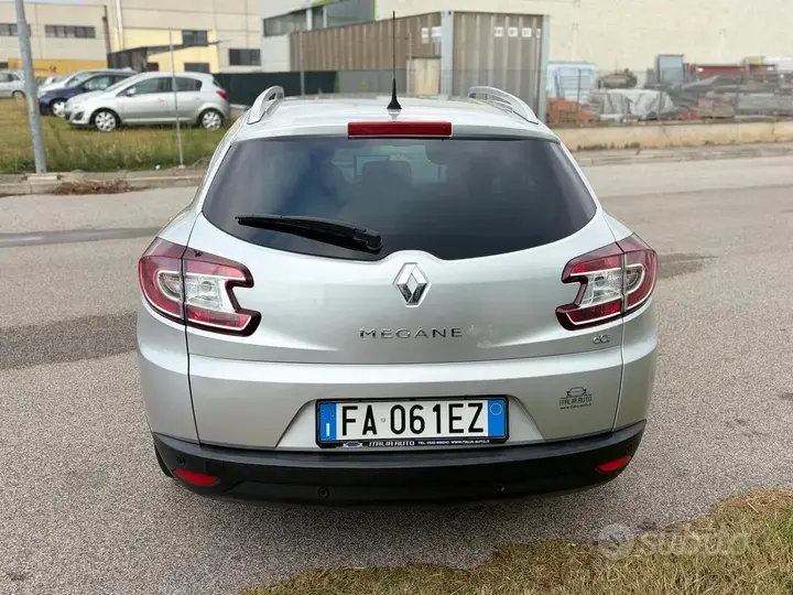 Renault Megane 2015 photo 5