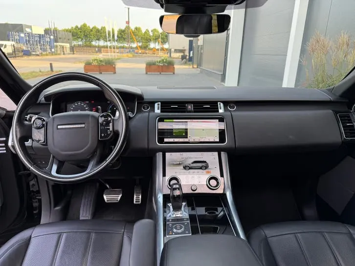 Land Rover Range Rover Sport 2018 photo 2