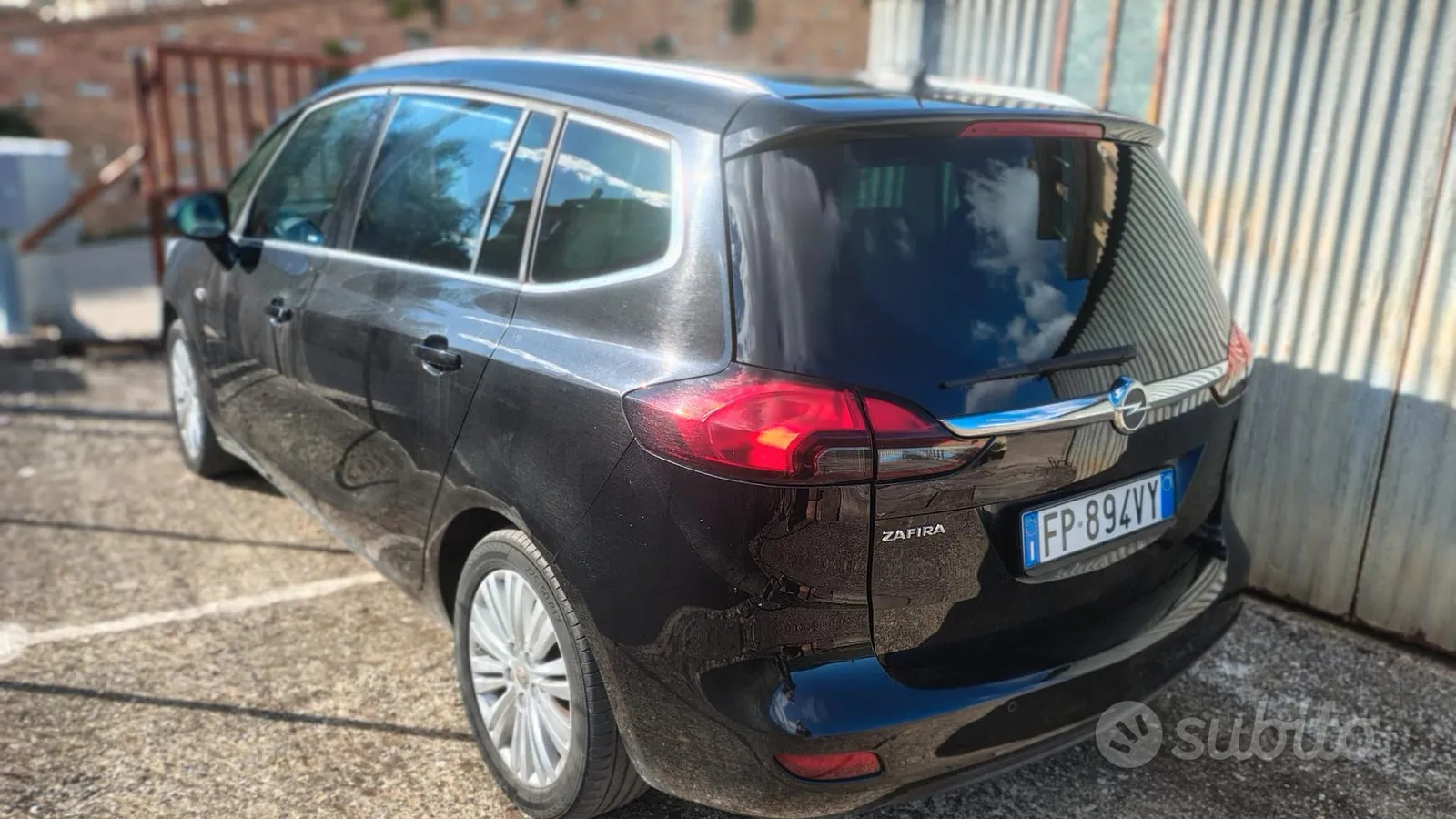 Opel Zafira 2018 photo 2