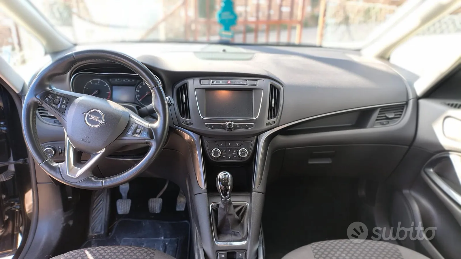 Opel Zafira 2018 photo 4