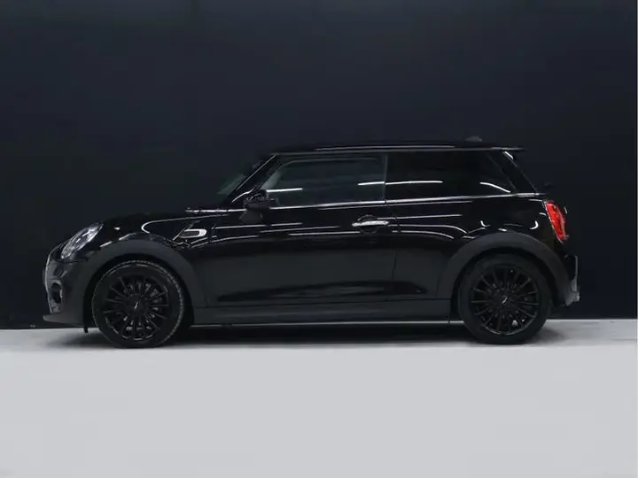Mini One 2018 photo 2