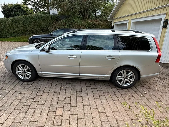 Volvo V70 2013 photo 3