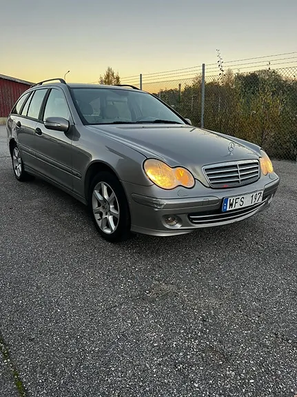 Mercedes-Benz C180