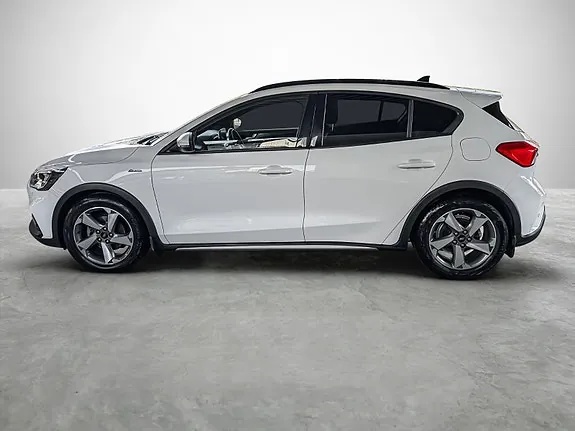 Ford Focus 2020 photo 2
