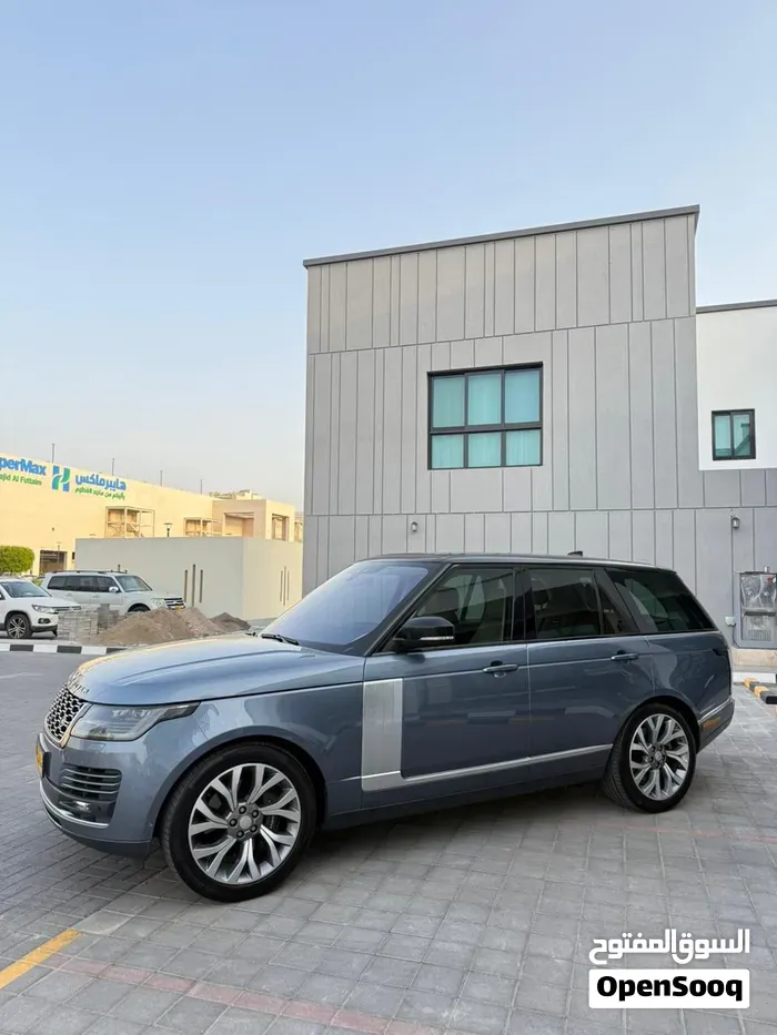 Land Rover Range Rover Vogue 2019 photo 3