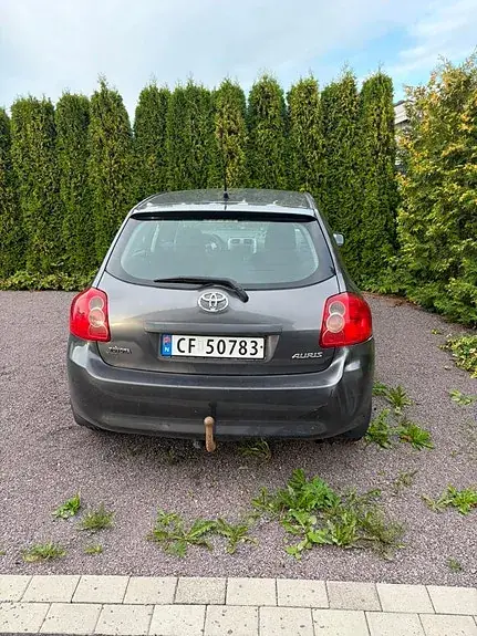 Toyota Auris 2009 photo 4