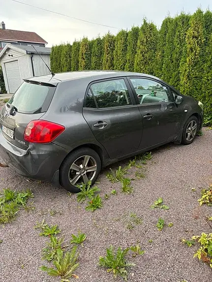 Toyota Auris 2009 photo 3