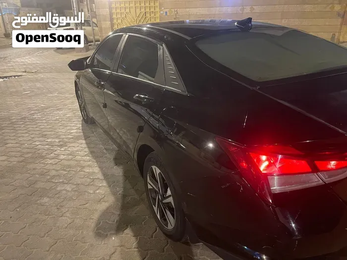 Hyundai Elantra 2021 photo 3