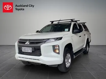 Mitsubishi Triton 2024 photo 4