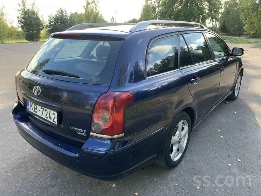 Toyota Avensis 2009 photo 3