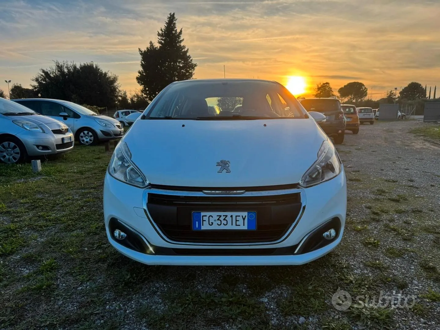 Peugeot 208 2016 photo 2