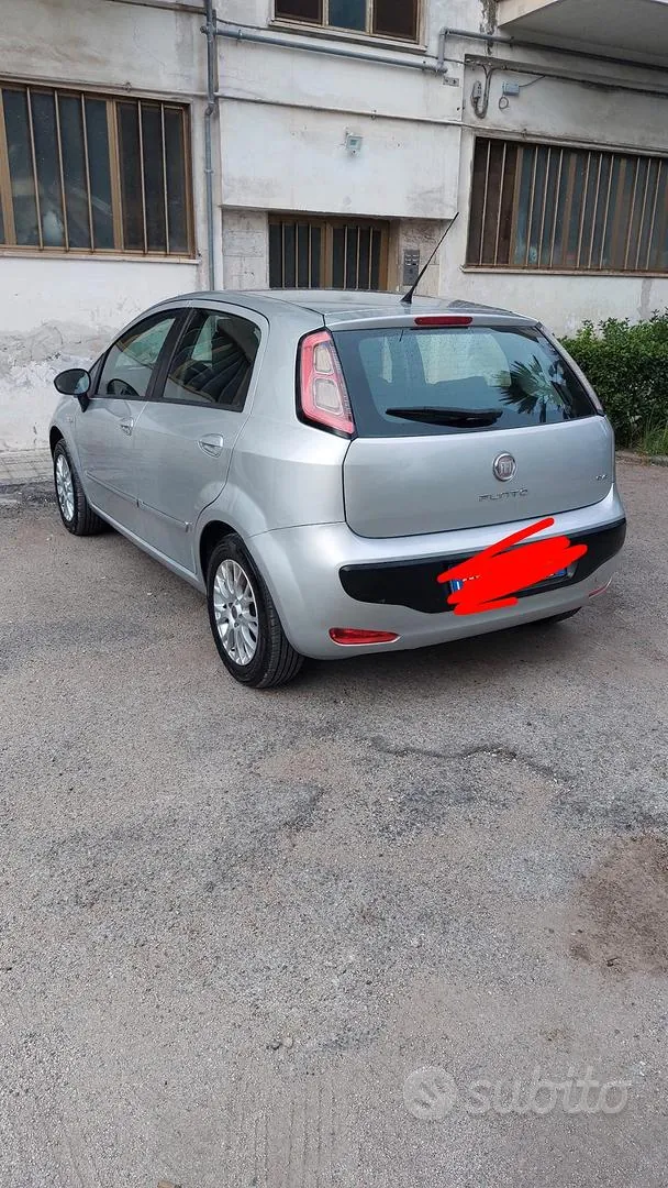 Fiat Punto Evo 2010 photo 2