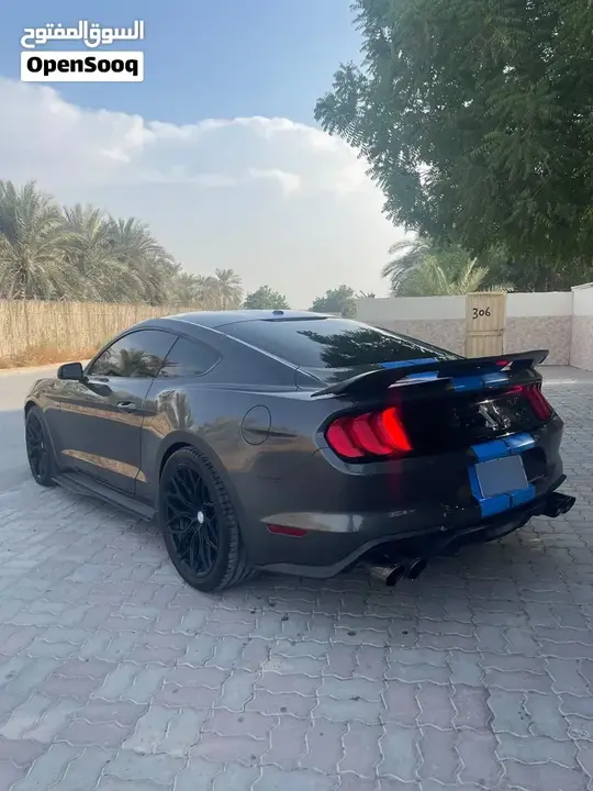 Ford Mustang 2018 photo 2