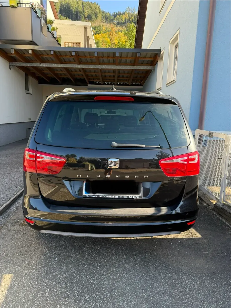 Seat Alhambra 2013 photo 2