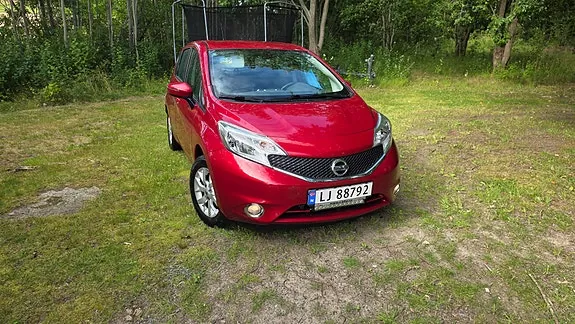 Nissan Note 2015 photo 2