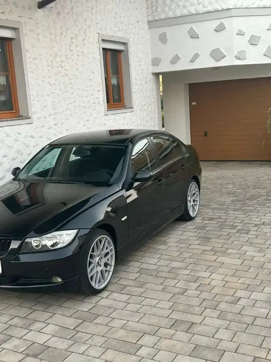BMW 3 Series 2005 photo 3