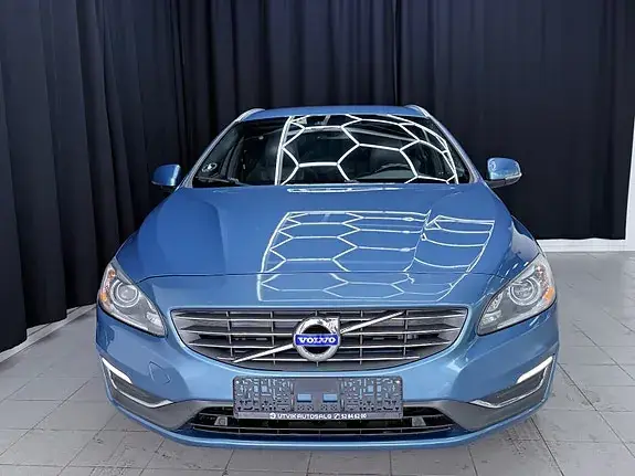 Volvo V60 2014 photo 2