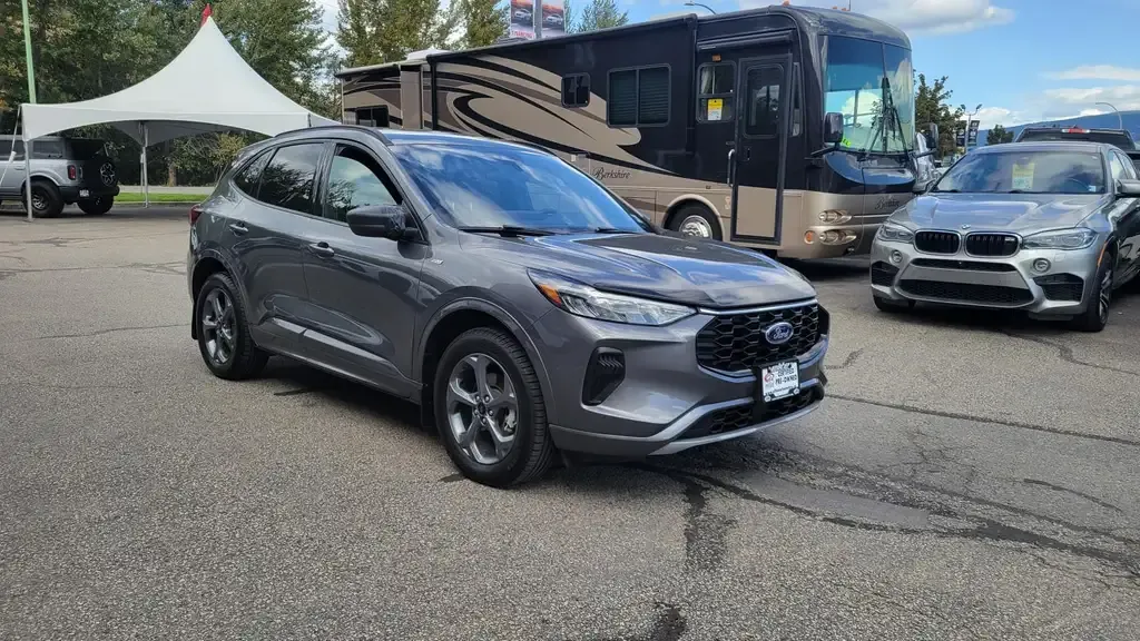 Ford Escape 2024 photo 3