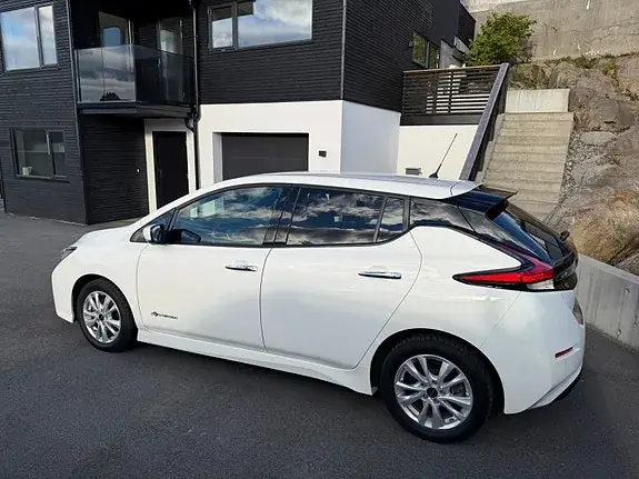 Nissan Leaf 2019 photo 3