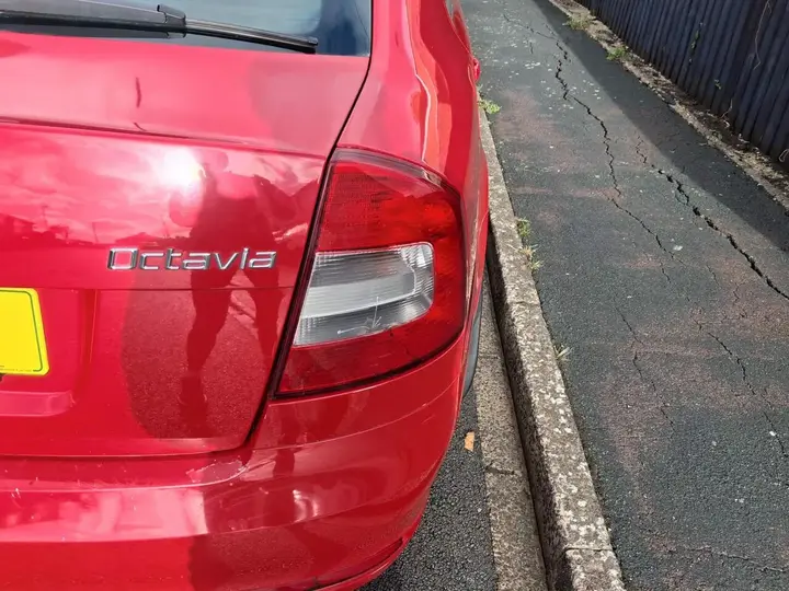 Skoda Octavia 2011 photo 4