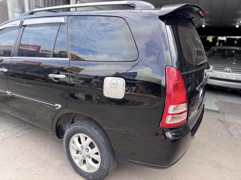 Toyota Innova 2006 photo 3