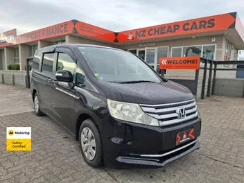 Honda Step Wagon 2013 photo 2