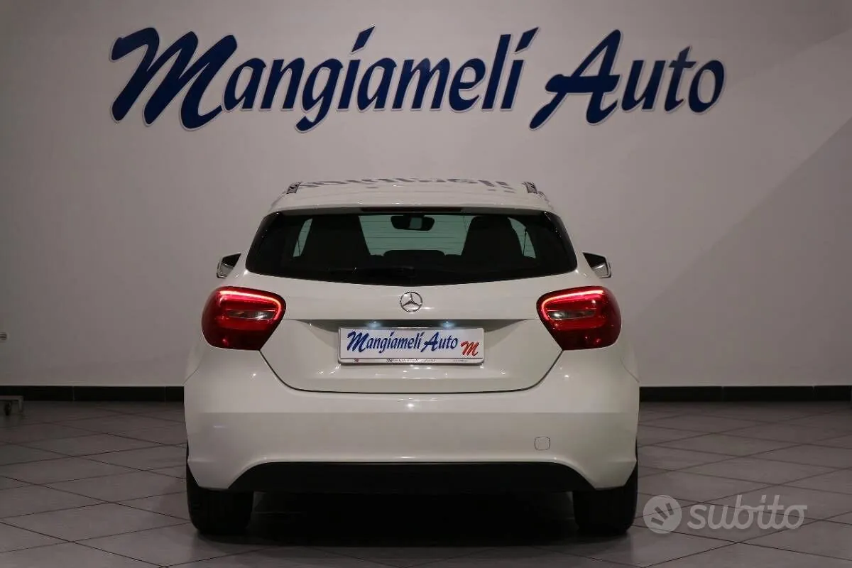 Mercedes-Benz A 2016 photo 5