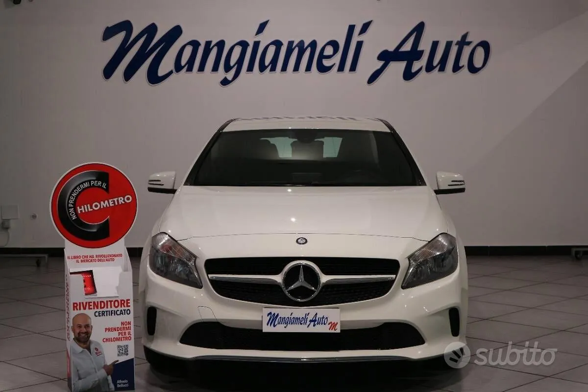 Mercedes-Benz A 2016 photo 2