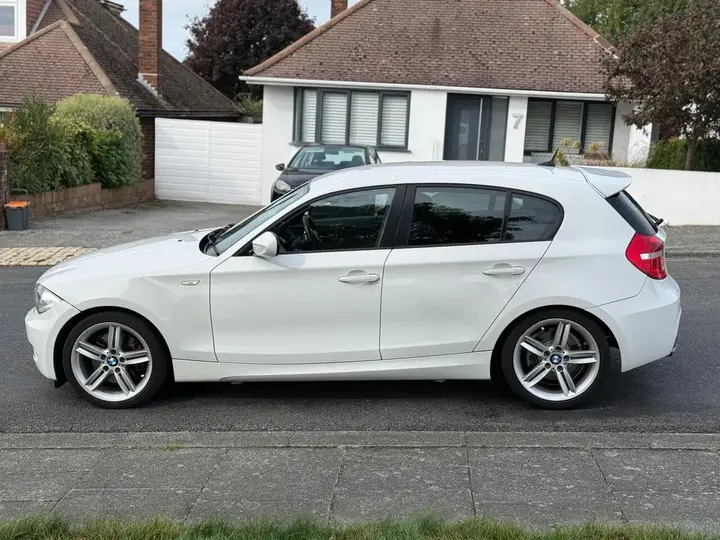 BMW 1 Series 2009 photo 5