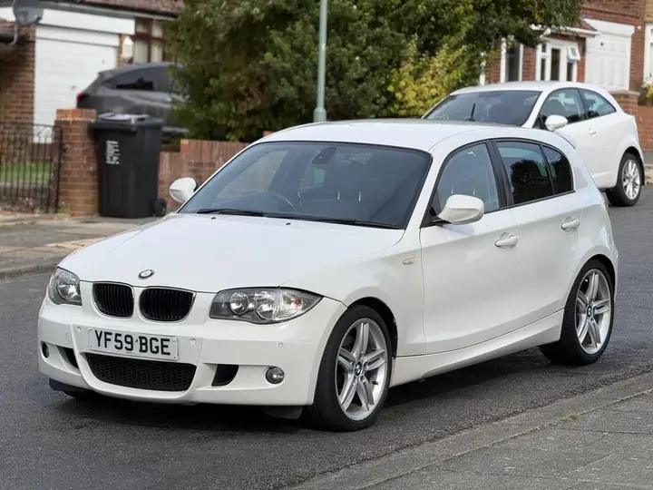 BMW 1 Series 2009 photo 3