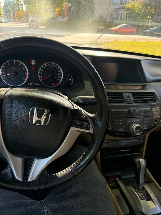 Honda Accord 2010 photo 5
