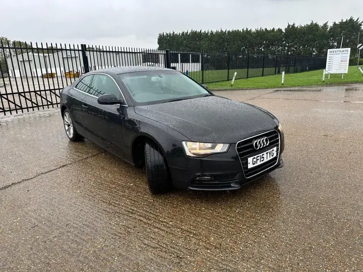 Audi A5 2015 photo 2