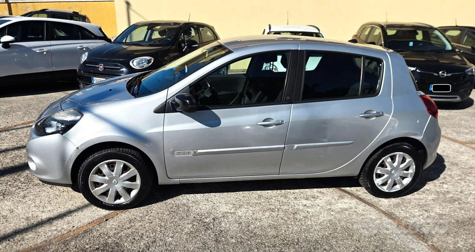 Renault Clio 2011 photo 3