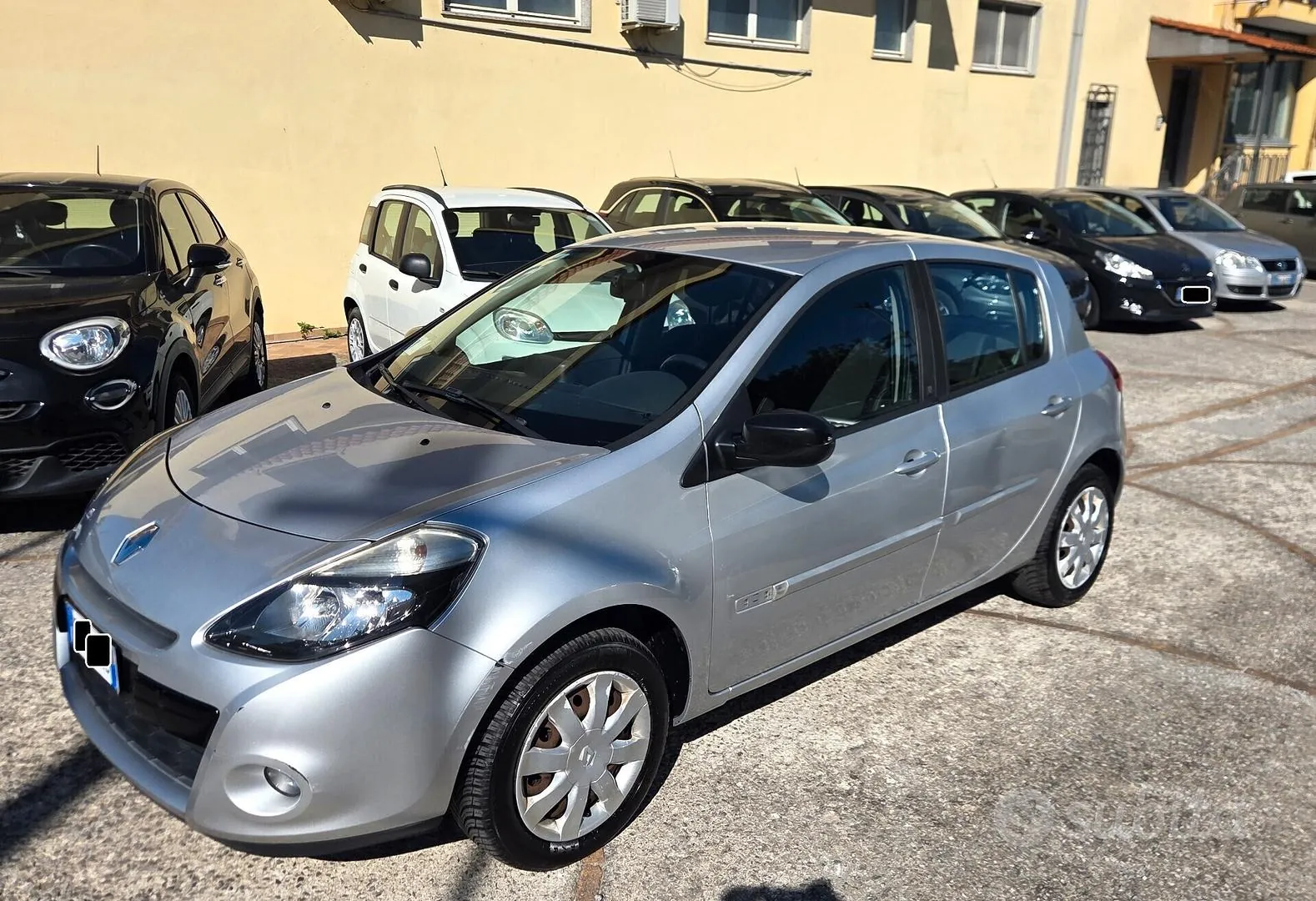 Renault Clio 2011 photo 4