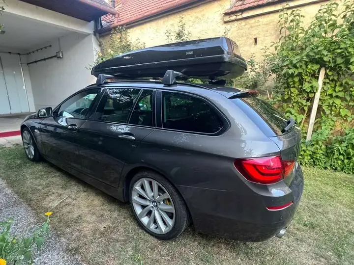 BMW 5 Series 2011 photo 3