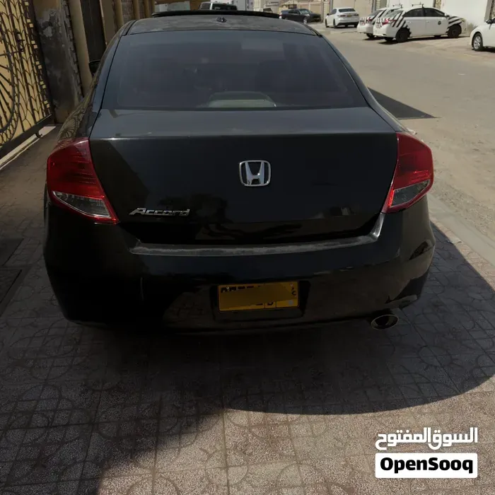 Honda Accord 2012 photo 2