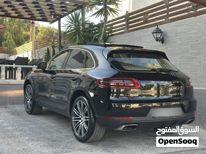 Porsche Macan 2017 photo 2