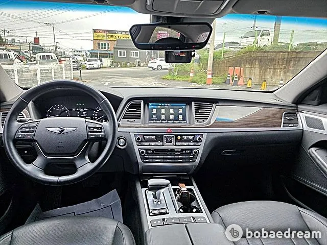 Genesis G80 2018 photo 4
